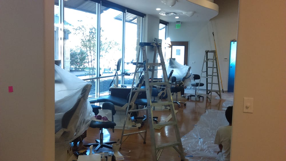 Pure Smile dental studio in Austin before painting