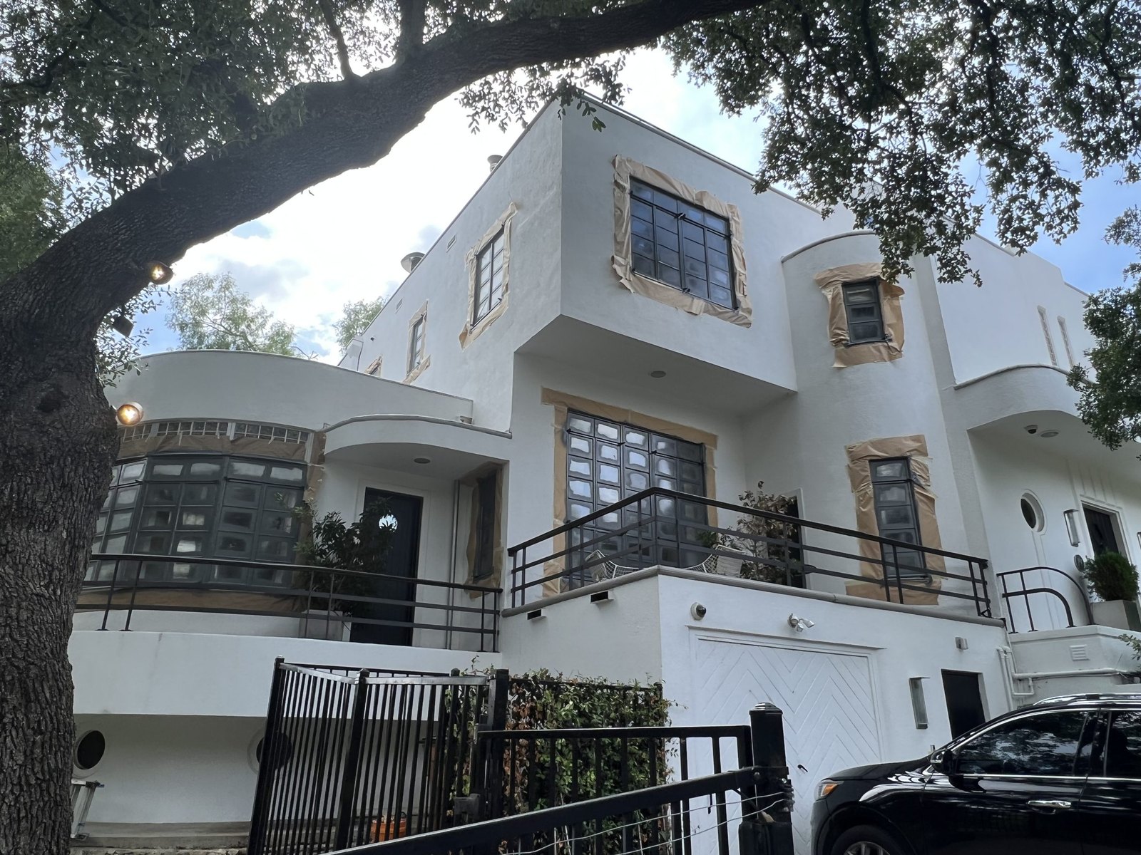 Art deco style home repainted in Austin