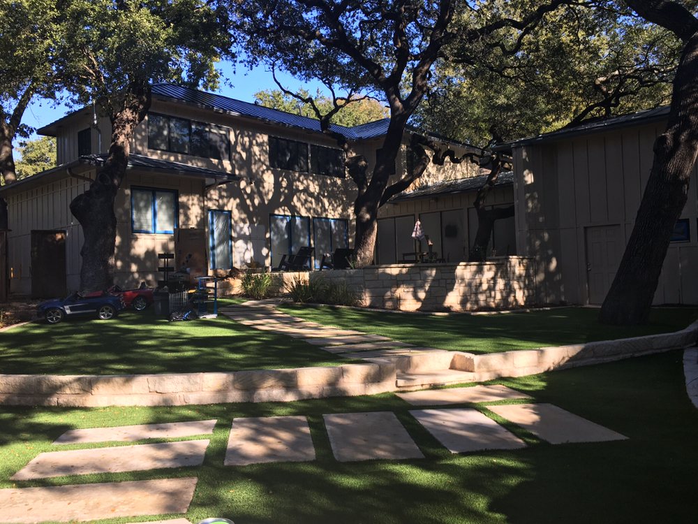 Hillview exterior in Austin before painting
