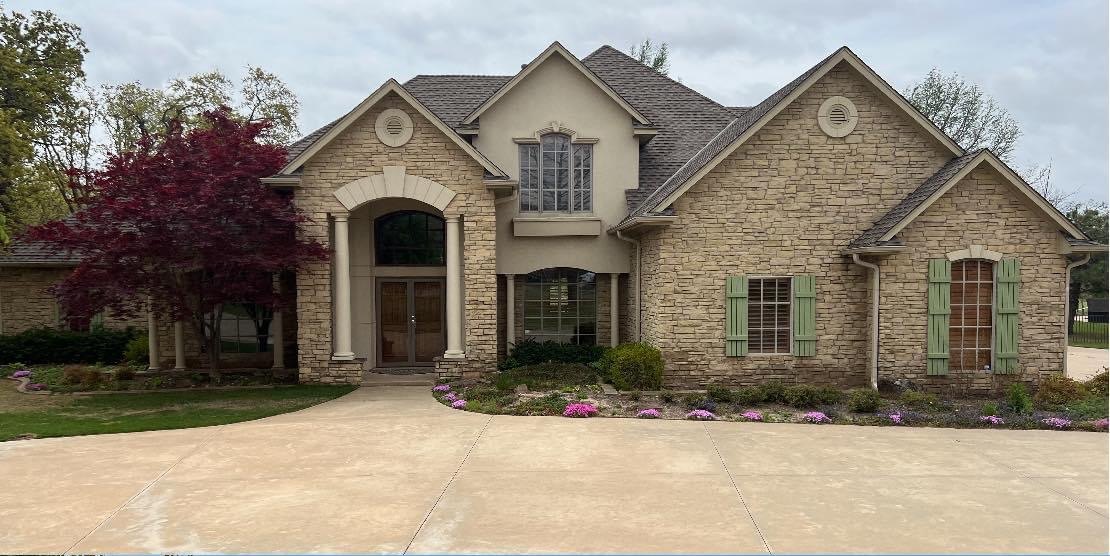 Brick estate home in Austin before limewash