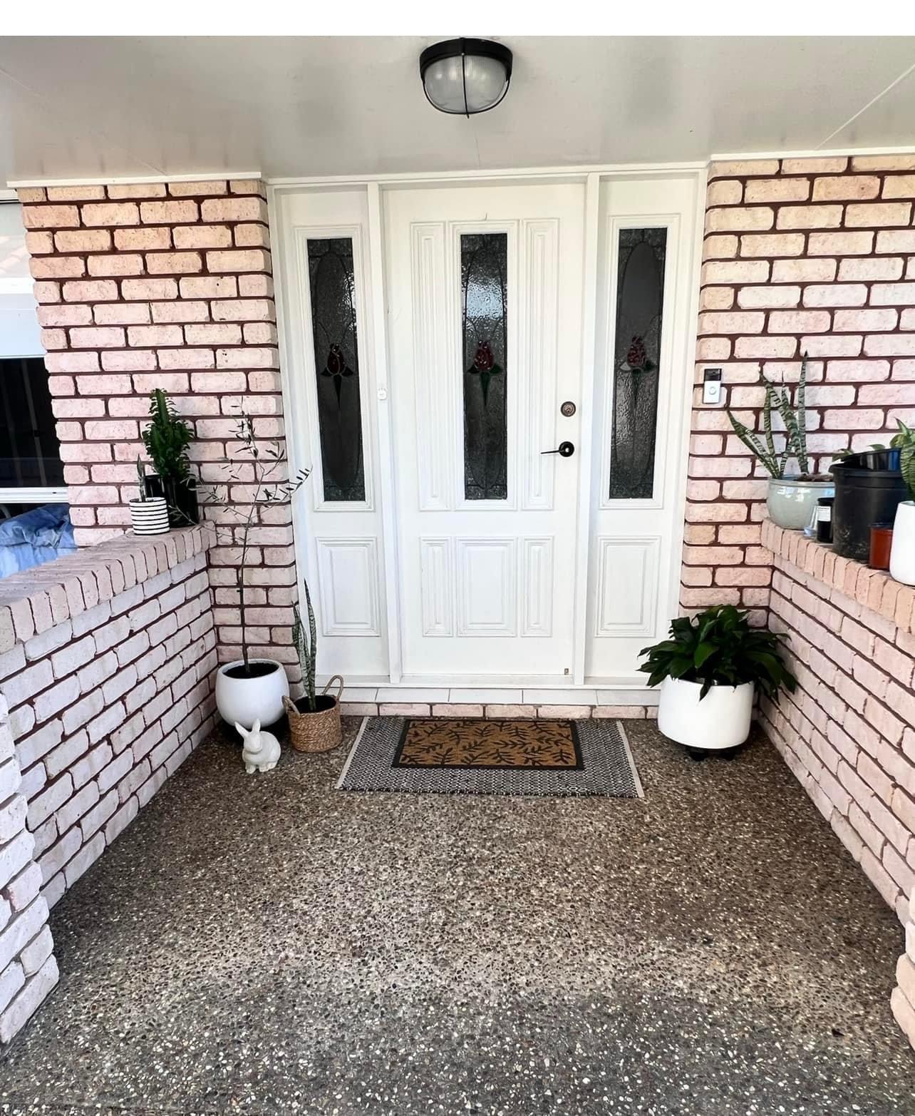 Brick entryway in Austin before limewash